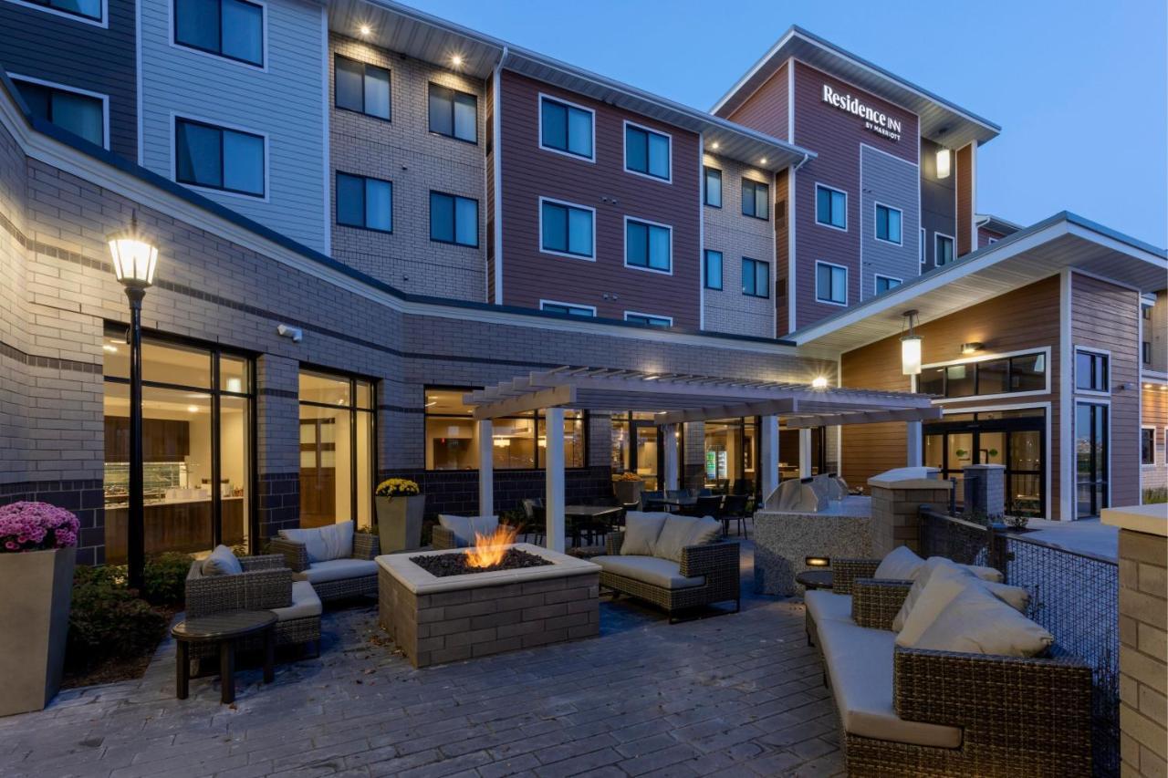 Residence Inn Minneapolis Maple Grove/Arbor Lakes Exterior photo